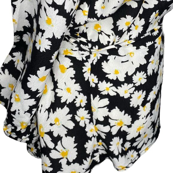 GAP Wrap Front Daisy Print Ruffle Top Black Floral Blouse XL Cottagecore Peasant - Picture 11 of 16